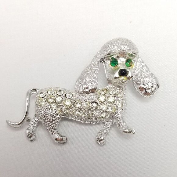 Vintage Sassy Rhinestone Dog with Green Eyes, Silver Tone, Retro 60s Style - Picture 2 of 6